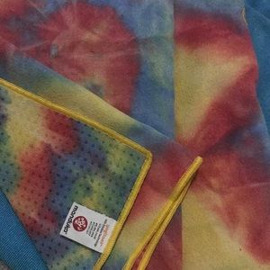Manduka Yogitoes Tie Dye Yoga Towel Mat
